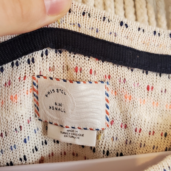 ANTHROPOLOGIE POSTMARK Textured Cold Shoulder Knit Button Sleeve Sweater sz XS - Picture 9 of 9